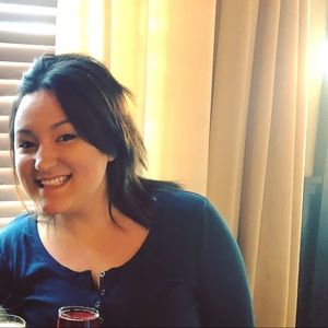 Meet your Posher, Evelyn